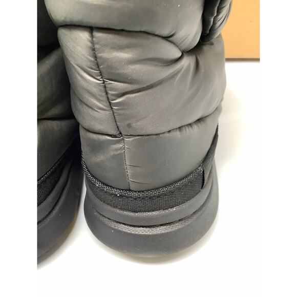 Merrell Women's Sz 6 Black Hut Moc 2 Quilted Winter Boots Snow Insulated BR2-5 - Picture 6 of 9